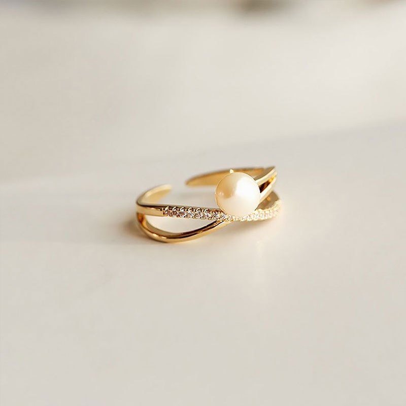 A Delicate Freshwater Pearl Ring With A Japanese And Korean Style
