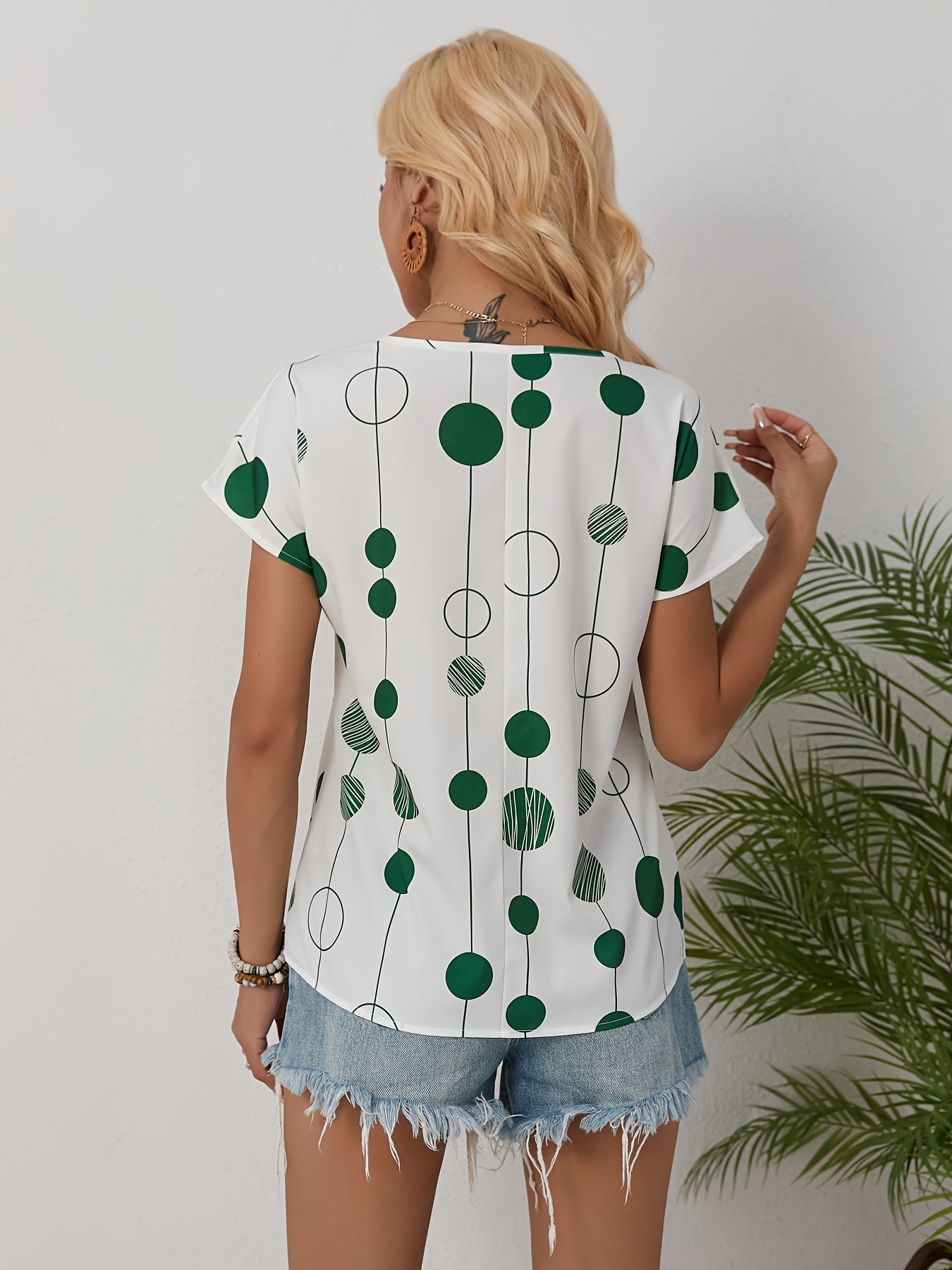 Women's Casual Green & White Geometric Print Long Sleeve Blouse - Lightweight Polyester, Round Neck, Machine Washable, Perfect for Spring/Summer/Fall