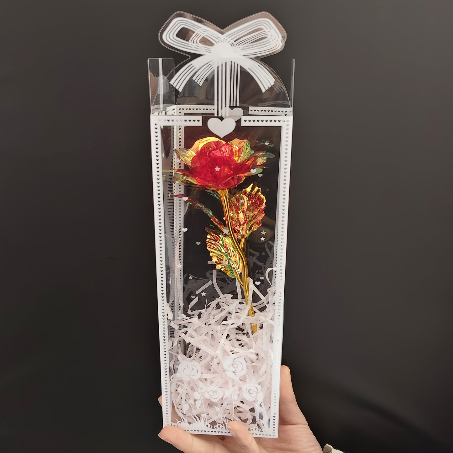 The finished product is packed with a gift box, and the simulated Golden foil artificial rose is suitable for Father's Day, Mother's Day, Graduation, May Day, Octa Boster, and creative gifts for relatives, friends, girlfriend