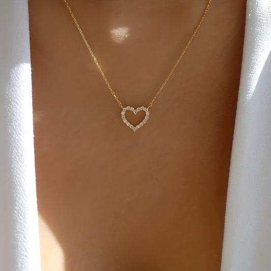 Elegant Golden-Tone Alloy Heart Pendant Necklace with Sparkling Rhinestones - Trendy Clavicle Chain for Women, Perfect for Casual Attire and Special Occasions, Seasonal Fashion Accessory|Chic Accessory|Alloy Chain