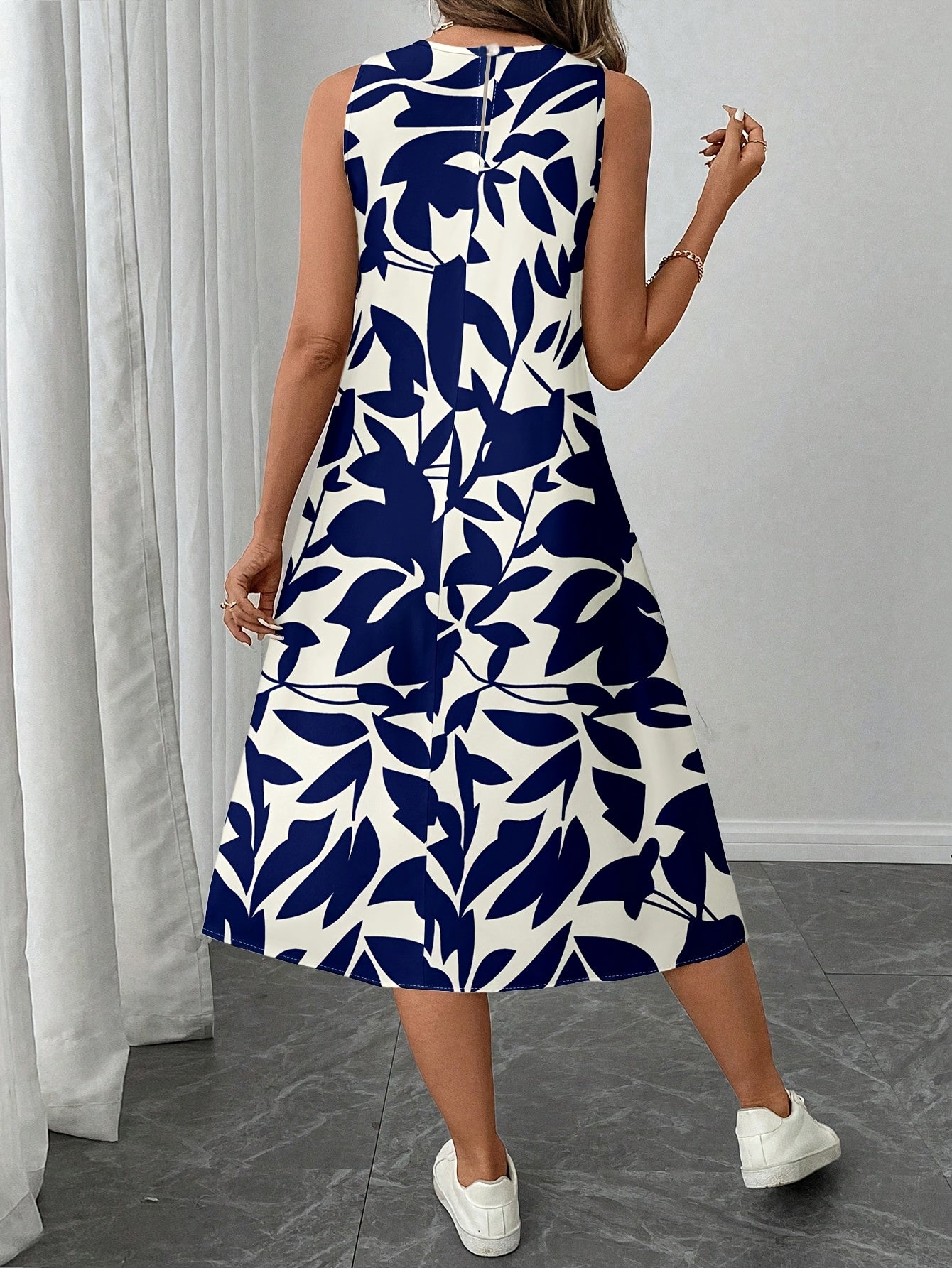 Women'S Elegant Floral Print Sleeveless Dress - Casual Summer Style, Round Neck, Lightweight Polyester, Perfect for Casual Attire, Allseason Dress | Floral Print Dress | Lightweight Dress