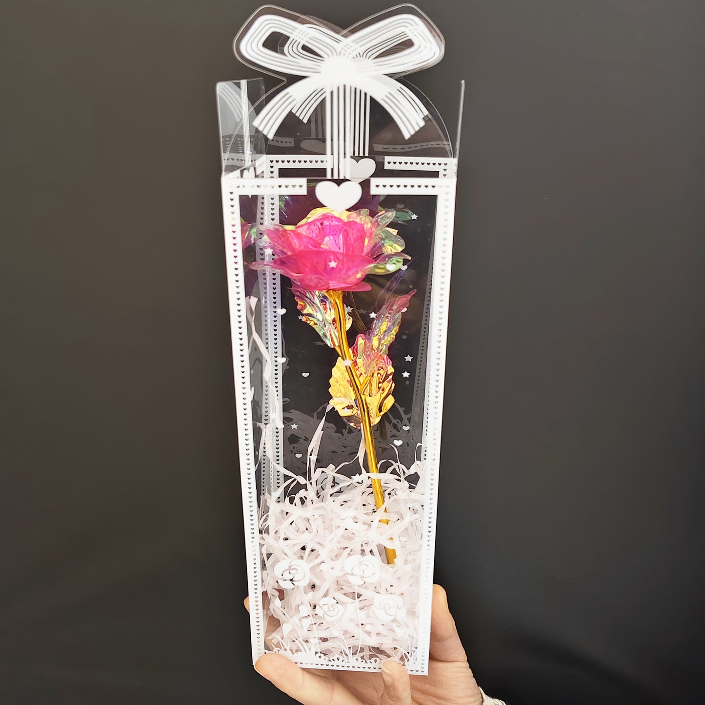 The finished product is packed with a gift box, and the simulated Golden foil artificial rose is suitable for Father's Day, Mother's Day, Graduation, May Day, Octa Boster, and creative gifts for relatives, friends, girlfriend