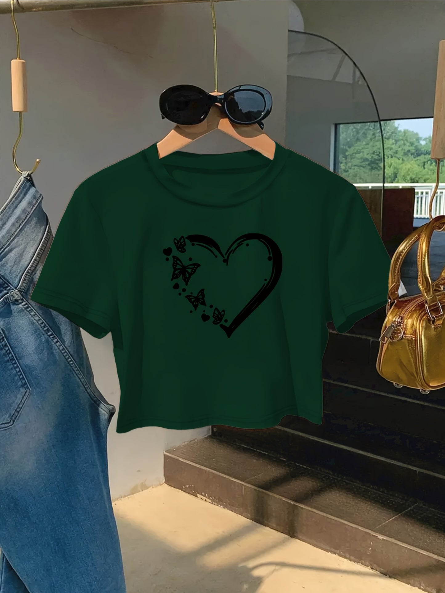 Women'S Red Heart & Butterfly Print Crop Top T-Shirt - Casual Round Neck Short Sleeve, Lightweight Polyester, Machine Washable, Spring/Summer Fashion Essential, Versatile Streetwear, Butterfly Shirt