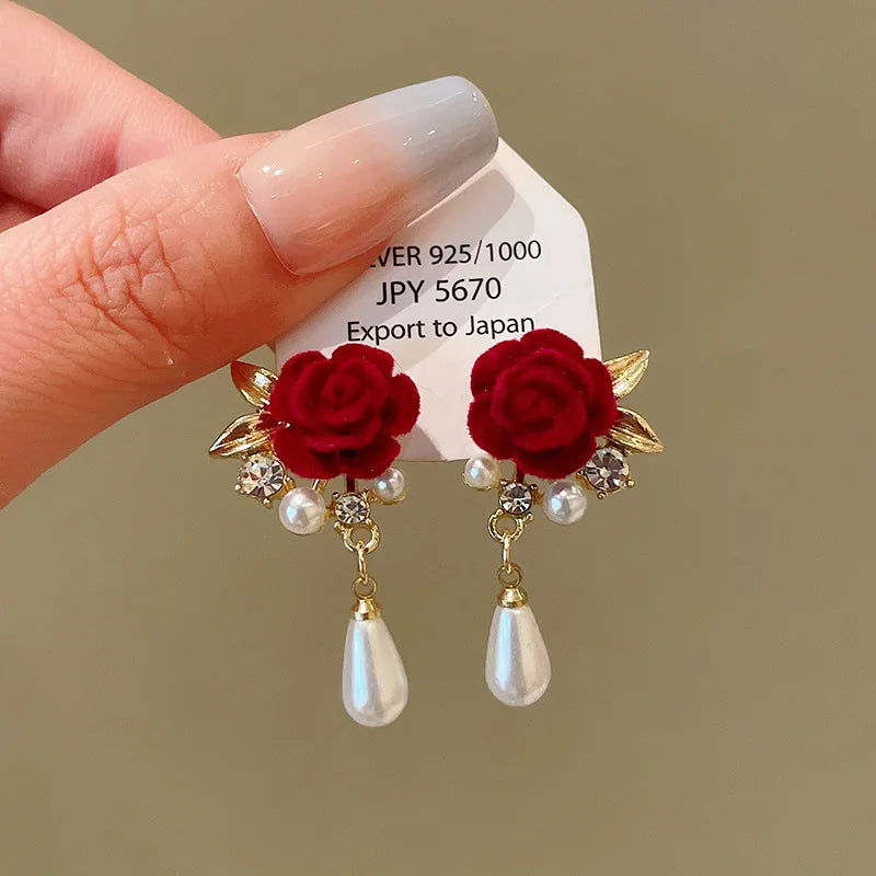 Vintage Red Rose Flower Stud Earrings For Women Exquisite Crystal Flocking Flower Statement Earring Bride Wedding Jewelry Gift