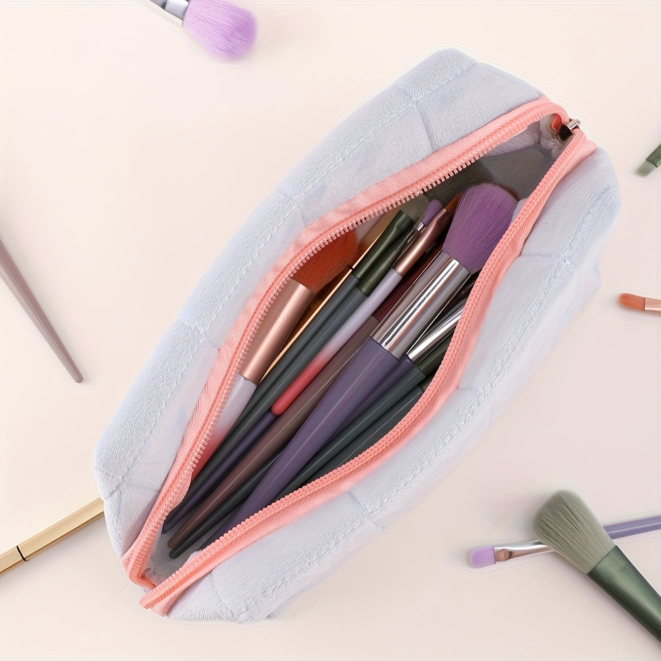 Soft Plaid Polyester Makeup Bag - Large Capacity, Odorless Travel Cosmetic Pouch with Zipper for Brushes & Storage,