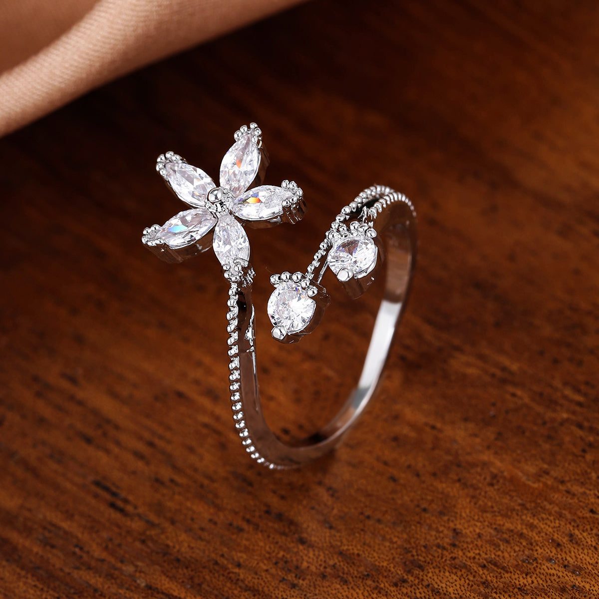 Floral-Shaped Ring Inlaid with AAA Zirconia Stones