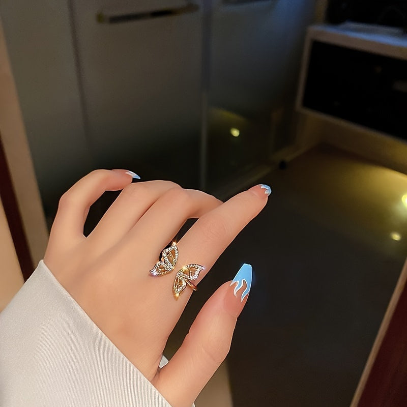 Luxurious Rhinestone Butterfly Ring