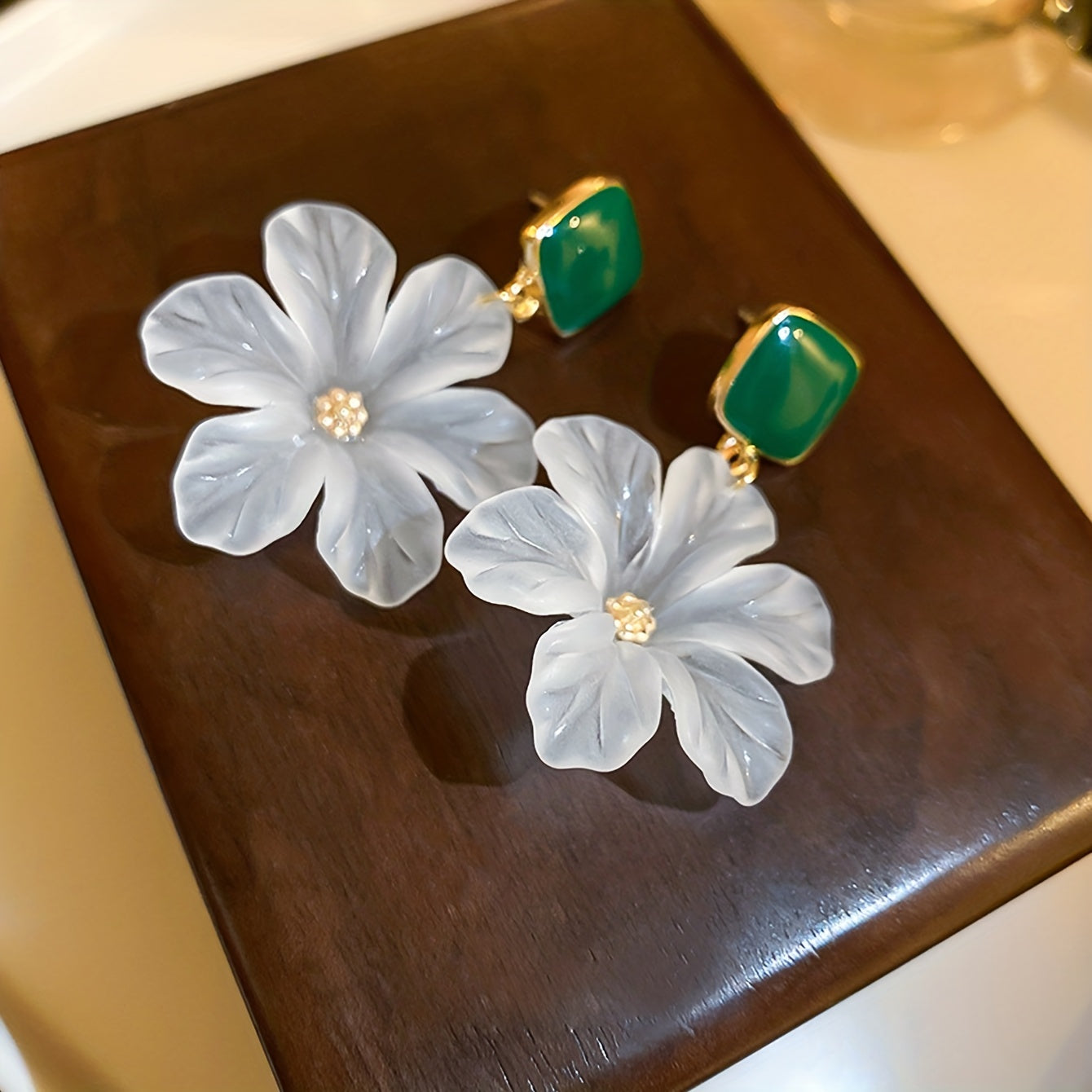 Chic Floral Dangle Earrings - Perfect for Beach Vacations & Casual Wear, Spring Collection