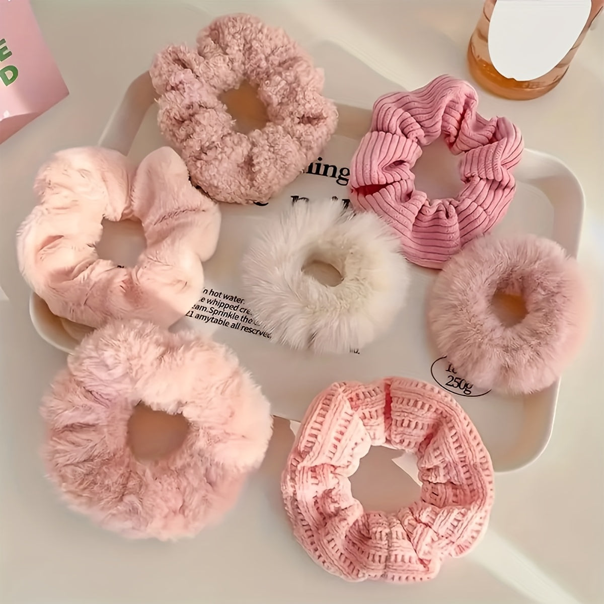 7pcs Premium Plush Hair Tie Set, Simple And Elegant, Suitable for Ponytails And Buns.