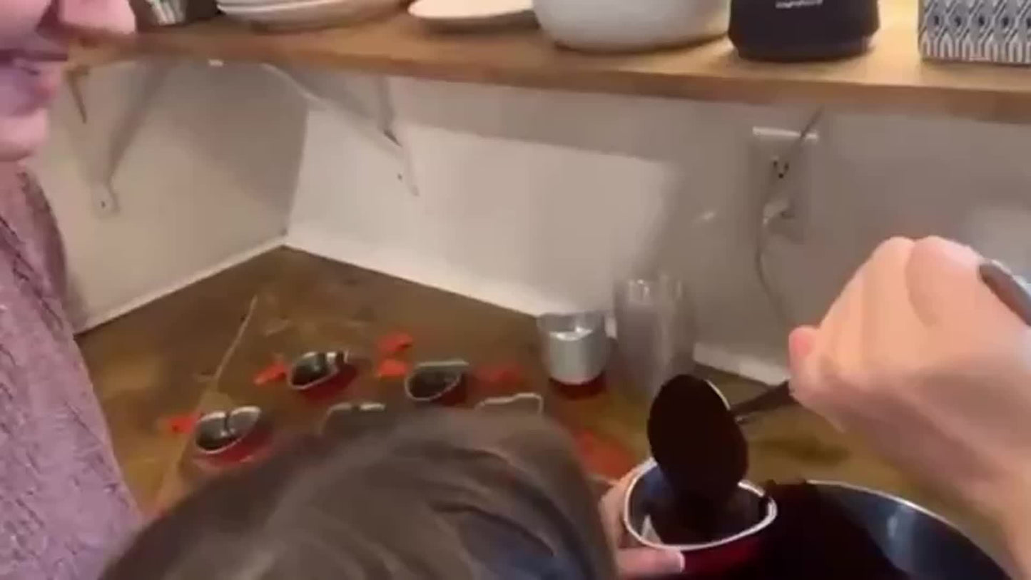 50pcs Heart-Shaped Cake Cups with Lids, Heat-Resistant Baking Molds for Valentine's Day, Wedding, Mother's Day, Birthday & Christmas!