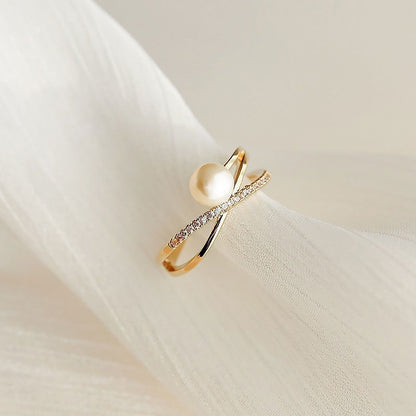 A Delicate Freshwater Pearl Ring With A Japanese And Korean Style