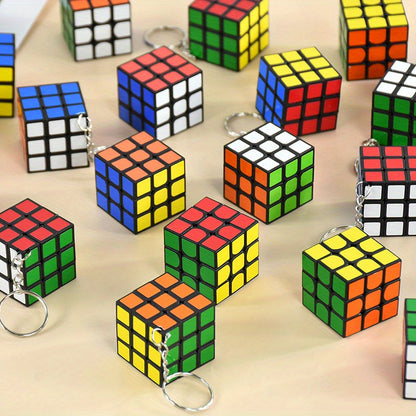 5pcs/Set Creative Mini Puzzle Cube Keychain 3X3Cm New Backpack And Key Pendant Promotional Gift Bag Accessories Wedding Birthday Party Guest Favorites Fashion Jewelry Decoration Gift, Halloween, Christmas