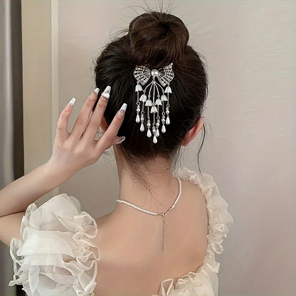 Elegant Rhinestone Butterfly-Lily Hair Clip, Pearl Tassel Bellflower Hair Accessory for Girls, All-Season Versatile Hairpin, Ideal Gift for Special Occasions, Fits Daily And Casual Wear, Over 15, 1pc