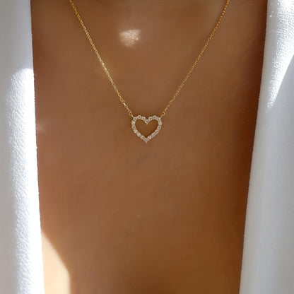 Elegant Golden-Tone Alloy Heart Pendant Necklace with Sparkling Rhinestones - Trendy Clavicle Chain for Women, Perfect for Casual Attire and Special Occasions, Seasonal Fashion Accessory|Chic Accessory|Alloy Chain