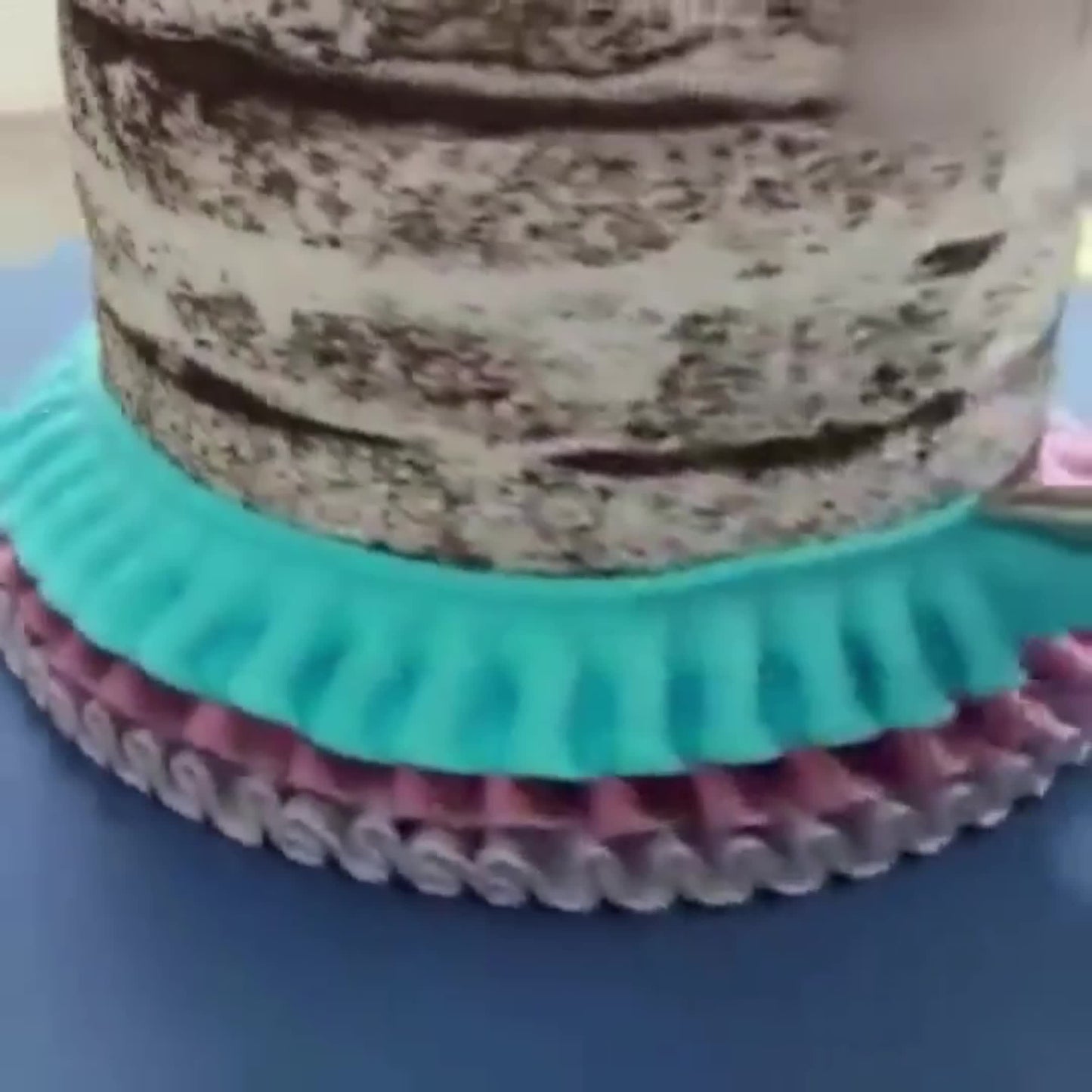 116pcs Cake Decorating Baking Tools Set, Includes Piping Nozzles Pastry Bag Tips Scraper and More Kitchen Gadgets with Storage Box. Buttercream Icing Cheese Bun Dough Pastries DIY for Birthday Parties Family Reunions Holiday