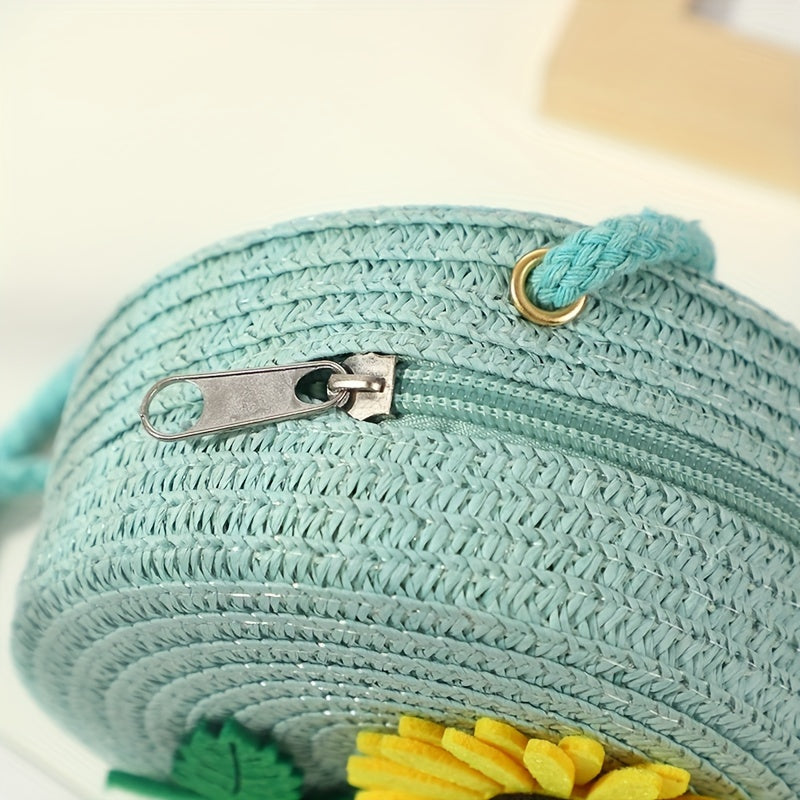 Chic Summer Straw Crossbody Bag for Youngsters - Durable, Zip Closure, Perfect for Beach & Everyday Use