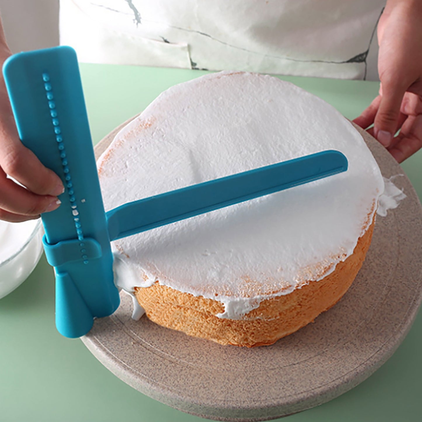 1 Set of Plastic Scraper Set 9.29*8.27Inch