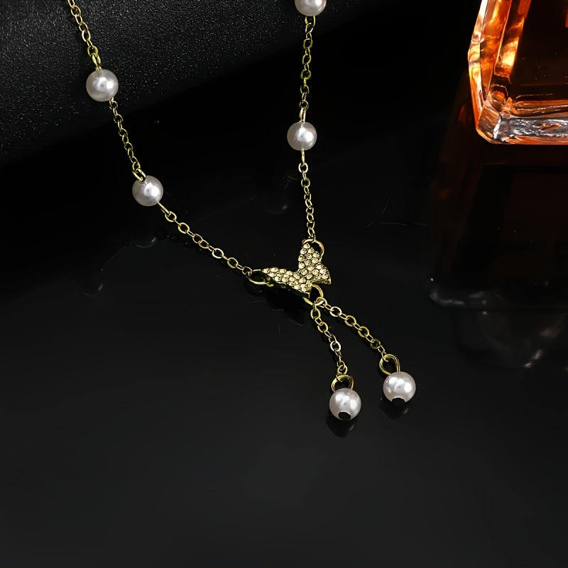 Butterfly Faux Imitation Pearl & Rhinestone Necklace - Adjustable Golden-Tone Chain, Elegant French-Inspired Jewelry for Women, Versatile Daily Wear, Travel Jewelry & Valentine's Day Gift, Everyday Accessory, Rhinestone Embel