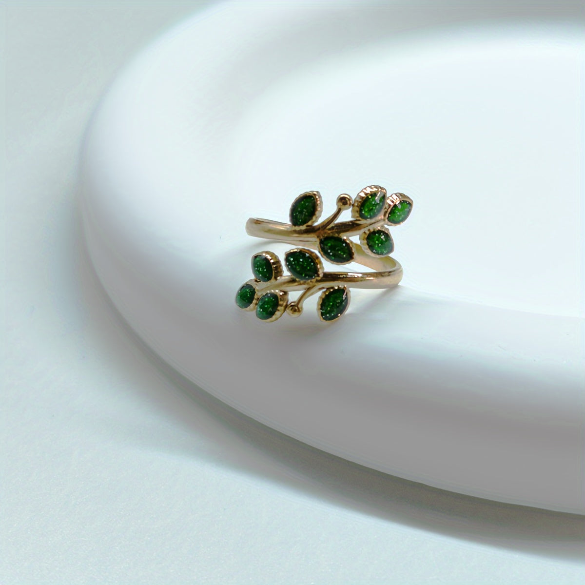 luxury leaf-shaped open ring