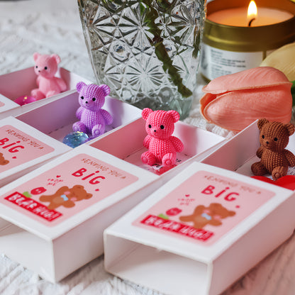 1pc My Little Worry Bear Mini Gift Box with Encouraging Card - Pocket-Sized Resin & Paper Bear Hug Keepsake, Heartwarming Friendship Memento for Weddings, Christmas, Thanksgiving, New Year Gifts, Small Gift Box, Charming Tedd