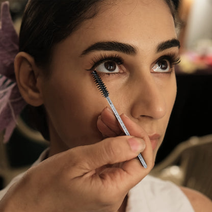 Eyelash Curler, Women's Eyebrow Brush Set, Eyelash Curler with Comb, Eyelash Comb Separator, 3-in-1 Mascara Brush, 2-in-1 Beveled Eyebrow Brush and Comb, Eyelash Curler Replacement Strip, Comb. Suitable for all eye shapes, qu