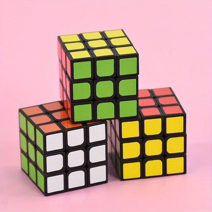 5pcs/Set Creative Mini Puzzle Cube Keychain 3X3Cm New Backpack And Key Pendant Promotional Gift Bag Accessories Wedding Birthday Party Guest Favorites Fashion Jewelry Decoration Gift, Halloween, Christmas