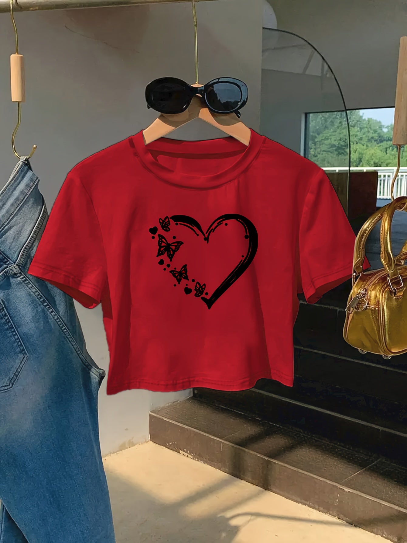 Women'S Red Heart & Butterfly Print Crop Top T-Shirt - Casual Round Neck Short Sleeve, Lightweight Polyester, Machine Washable, Spring/Summer Fashion Essential, Versatile Streetwear, Butterfly Shirt