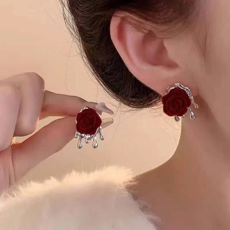 Vintage Red Rose Flower Stud Earrings For Women Exquisite Crystal Flocking Flower Statement Earring Bride Wedding Jewelry Gift