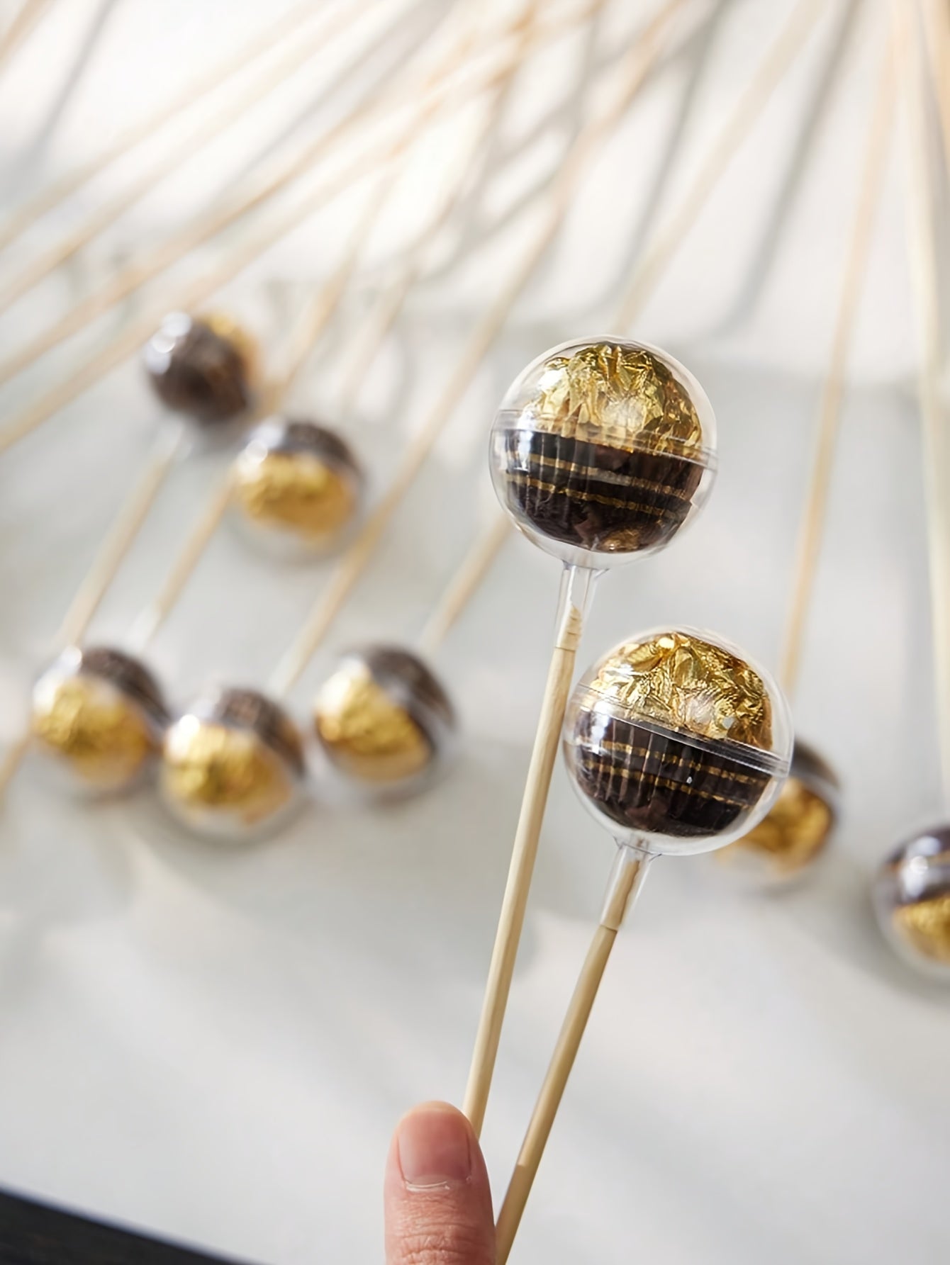 20pcs DIY Candy Chocolate Flower Stand Set, Ferrero Packaging with 10 Transparent Balls and 10 Bamboo Sticks, Suitable for Wedding Graduation Mother's Day Anniversary Party Valentine's Christmas Birthday Bouquet Material Pack