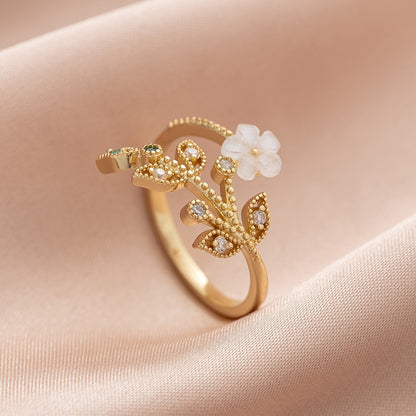 Elegant Vintage Style Copper Ring with Synthetic Zirconia Flower and Leaf Design