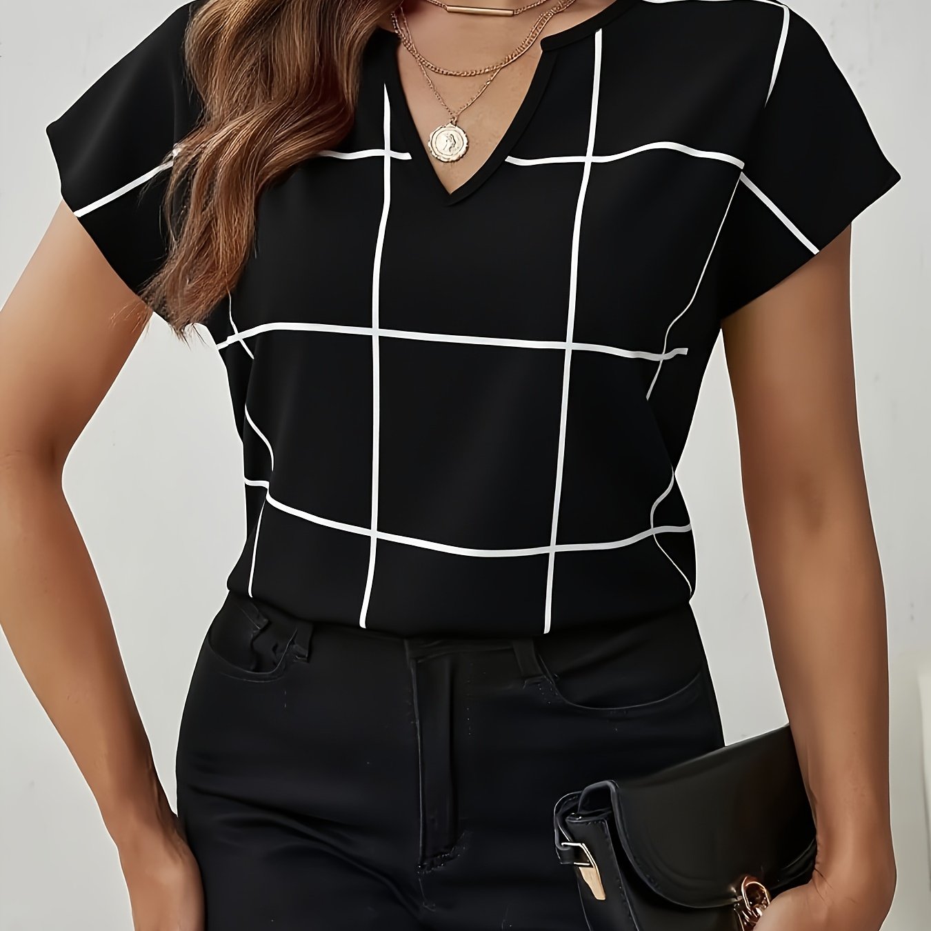 Women's Casual Plaid Print Shirt, V-Neck Short Sleeve Buttonless Blouse, Perfect for Spring and Summer Daily Outings, Vacation, Commuting, Stylish Women's Top, Cute T-Shirt, V-Neck, Summer Wear, Elegant Top, Casual Shirt, Ret