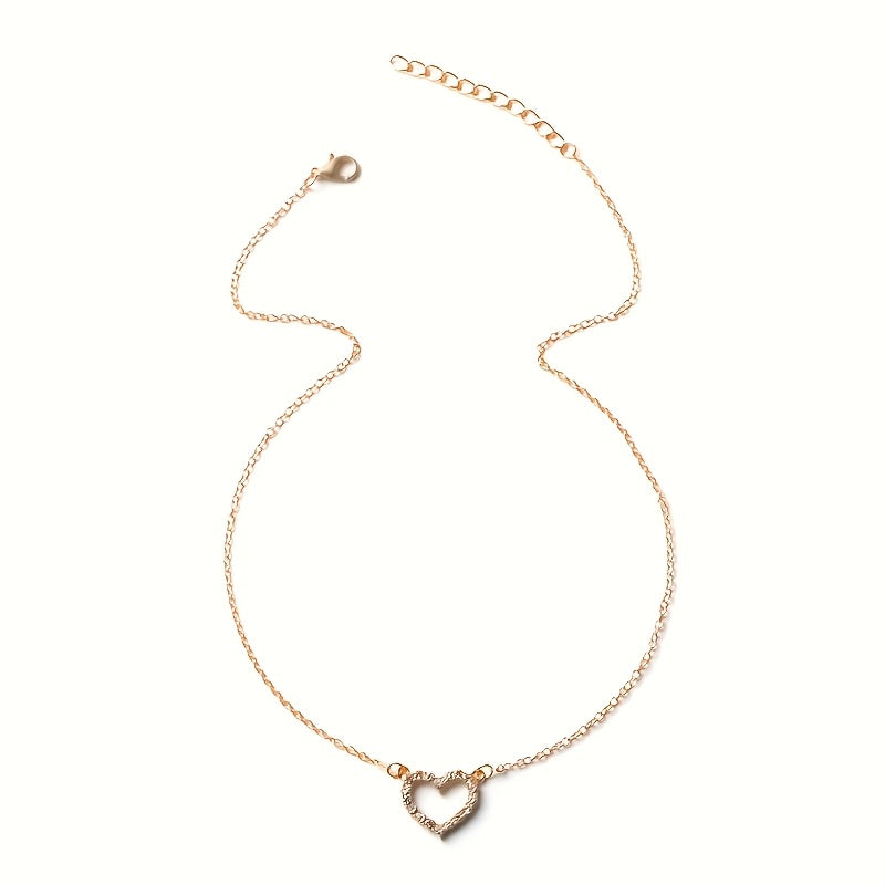 Elegant Golden-Tone Alloy Heart Pendant Necklace with Sparkling Rhinestones - Trendy Clavicle Chain for Women, Perfect for Casual Attire and Special Occasions, Seasonal Fashion Accessory|Chic Accessory|Alloy Chain