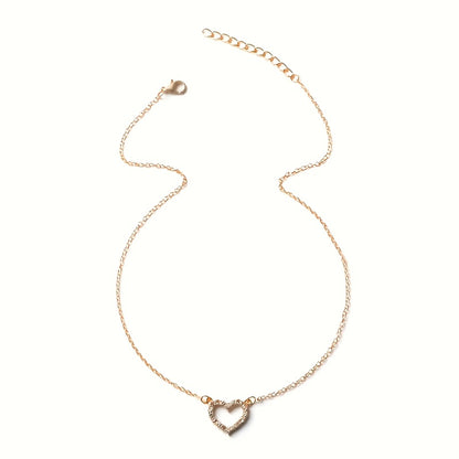 Elegant Golden-Tone Alloy Heart Pendant Necklace with Sparkling Rhinestones - Trendy Clavicle Chain for Women, Perfect for Casual Attire and Special Occasions, Seasonal Fashion Accessory|Chic Accessory|Alloy Chain